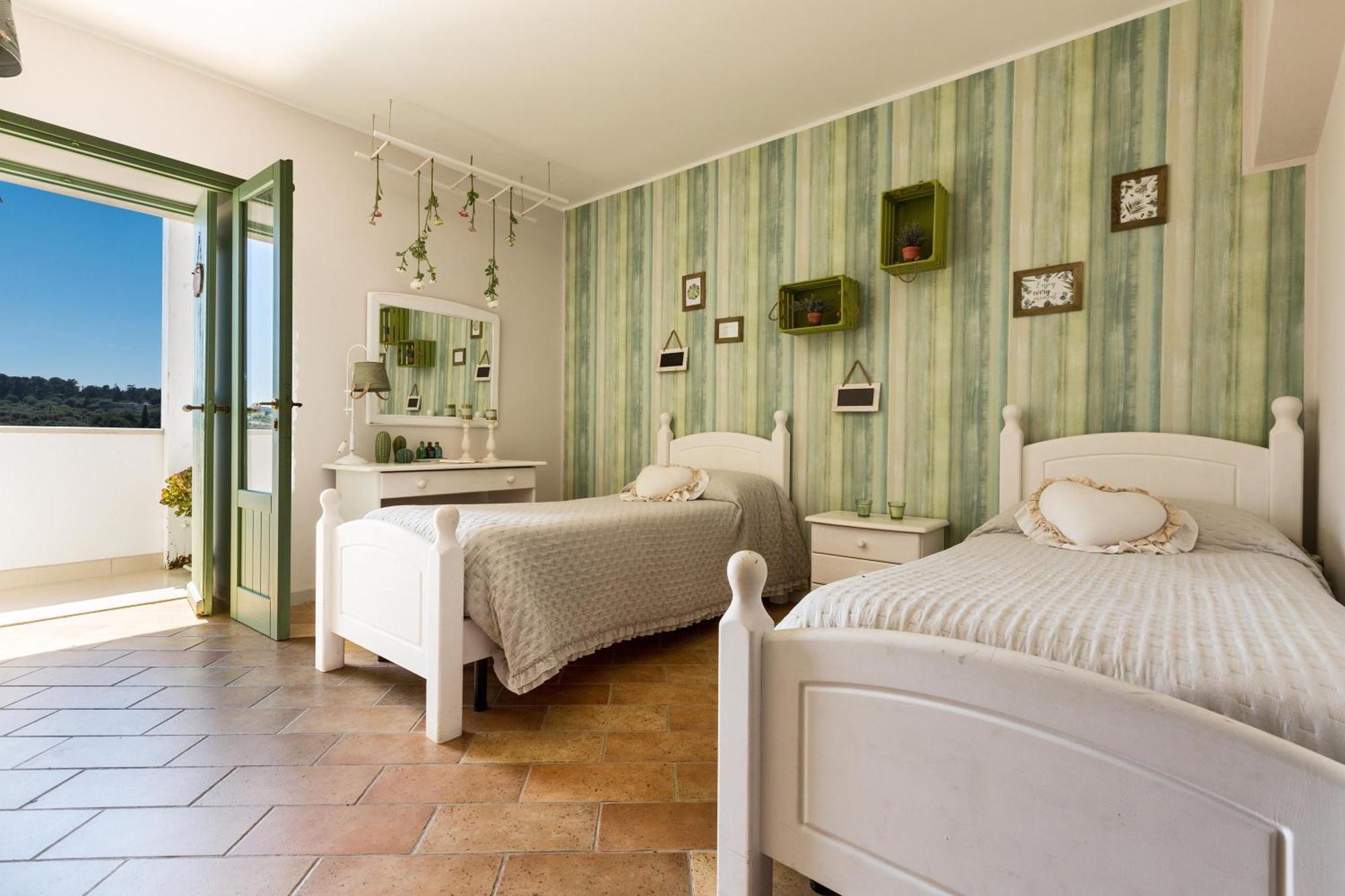 Fabula Maison Monopoli Luaran gambar
